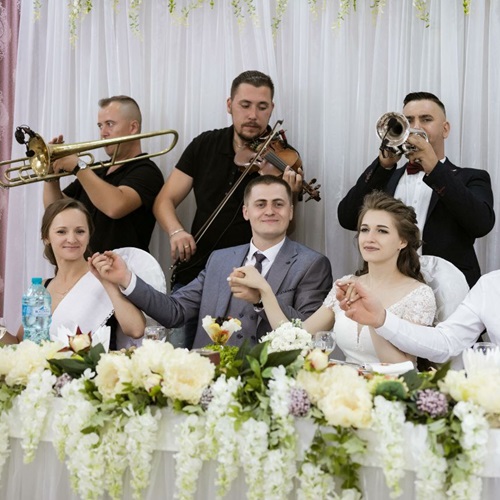 Muzică live pentru nunta în Chișinău – prețuri și pachete pentru toate gusturile